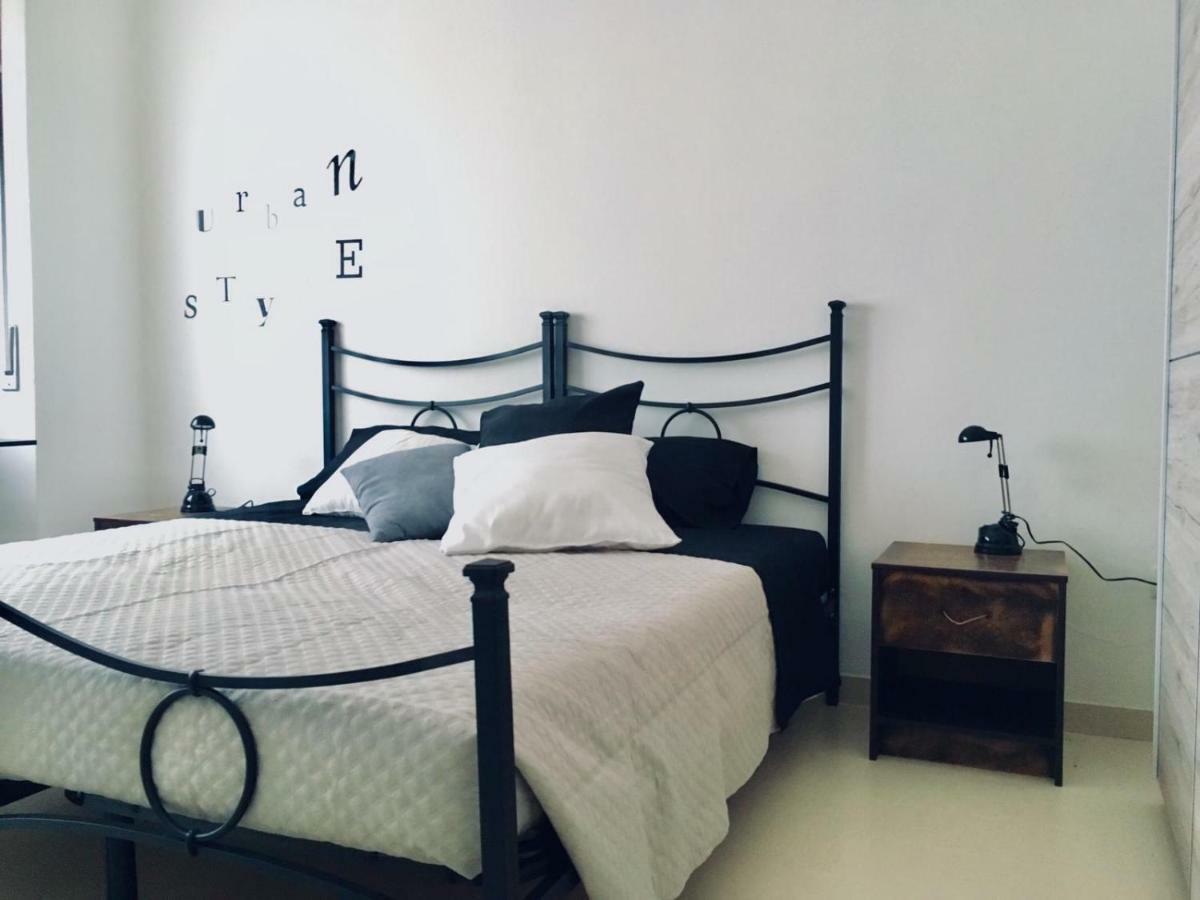 Heidi'S Apartment อาลเกโร ภายนอก รูปภาพ